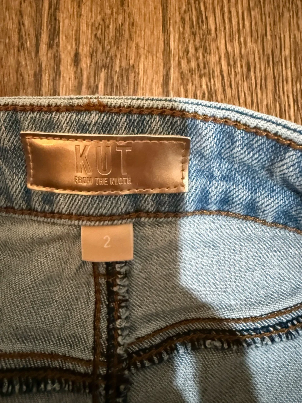 Kut from the Kloth Meg High-Rise Wide-Leg Jeans. Sz 2 - Picture 10 of 13